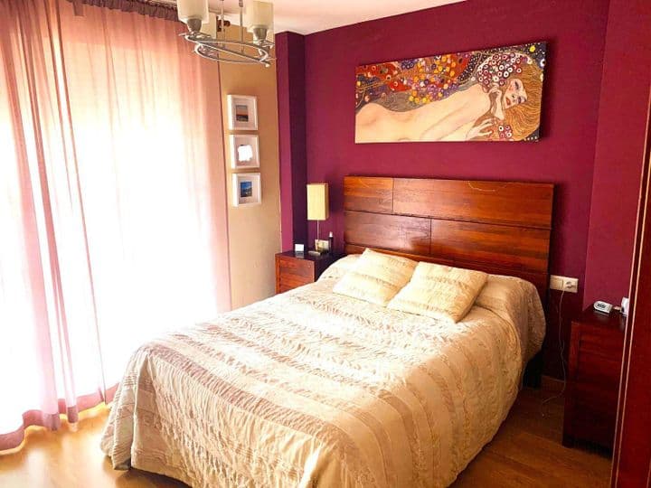 3 bedrooms apartment for rent in Churriana, Spain - Image 8