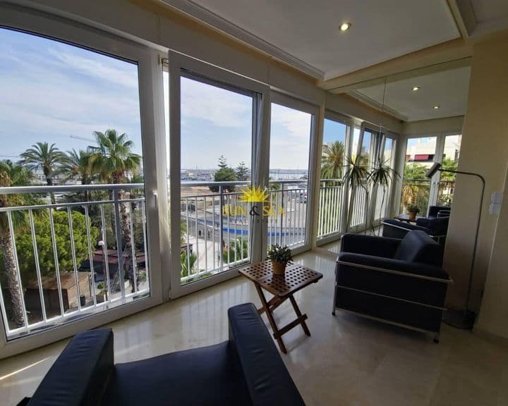 1 bedroom apartment for rent in Centro - Muelle Pesquero, Spain - Image 2