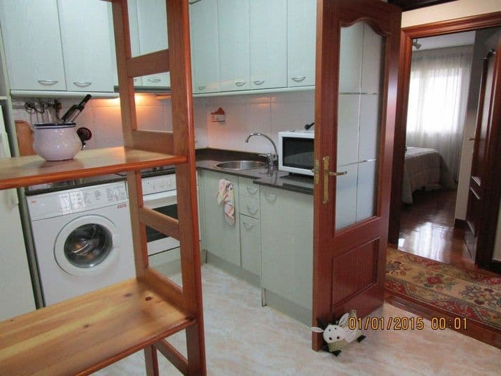 1 bedroom apartment for rent in Santander, Spain - Image 8