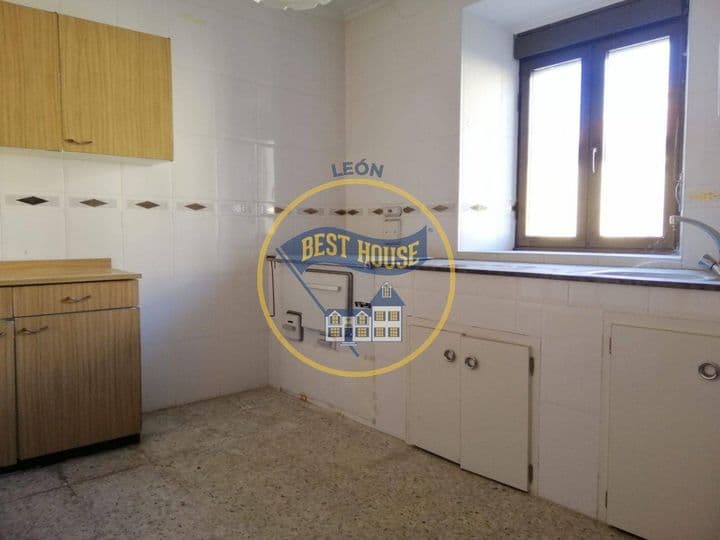 3 bedrooms house for sale in Leon, Spain - Image 8