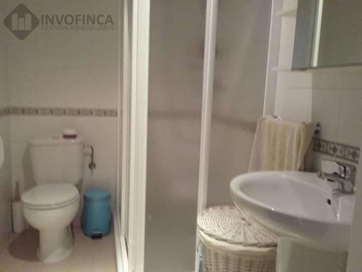 3 bedrooms apartment for rent in Badajoz, Spain - Image 11