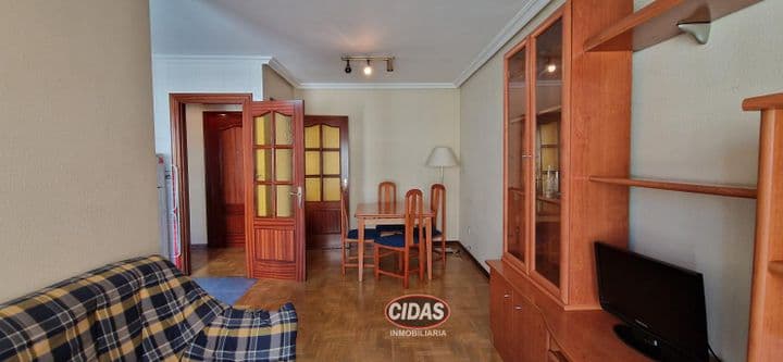 1 bedroom apartment for rent in Oviedo, Spain - Image 7