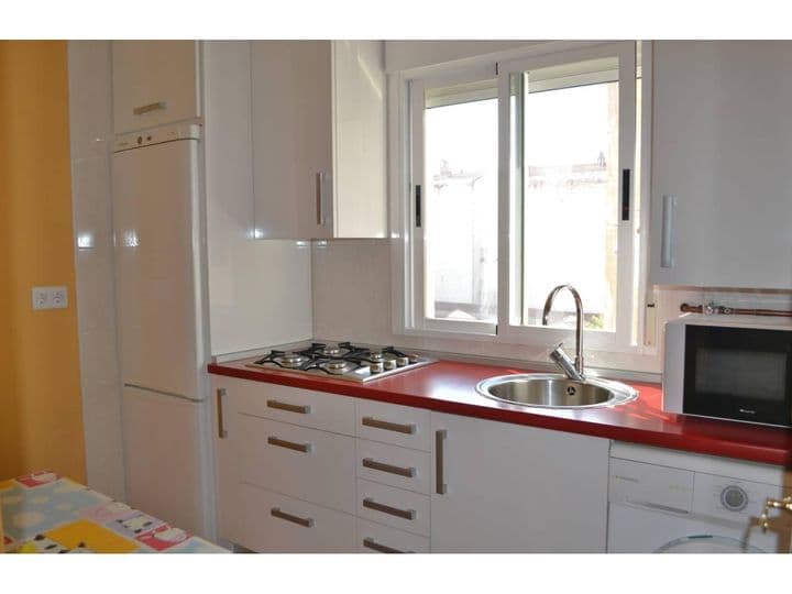 3 bedrooms apartment for rent in Palencia, Spain - Image 3