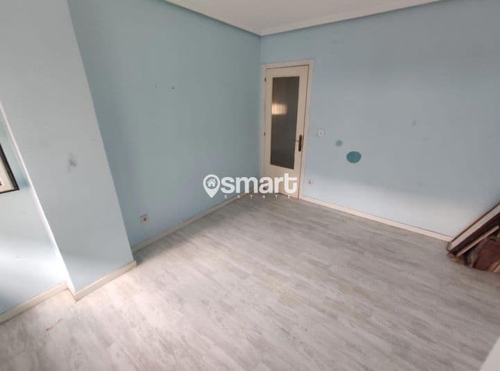 Apartment for sale in Torrelavega, Spain - Image 7