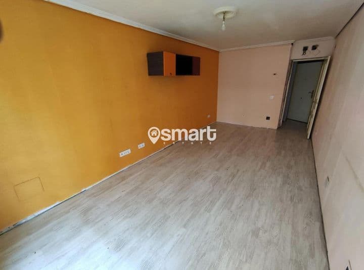 Apartment for sale in Torrelavega, Spain - Image 4