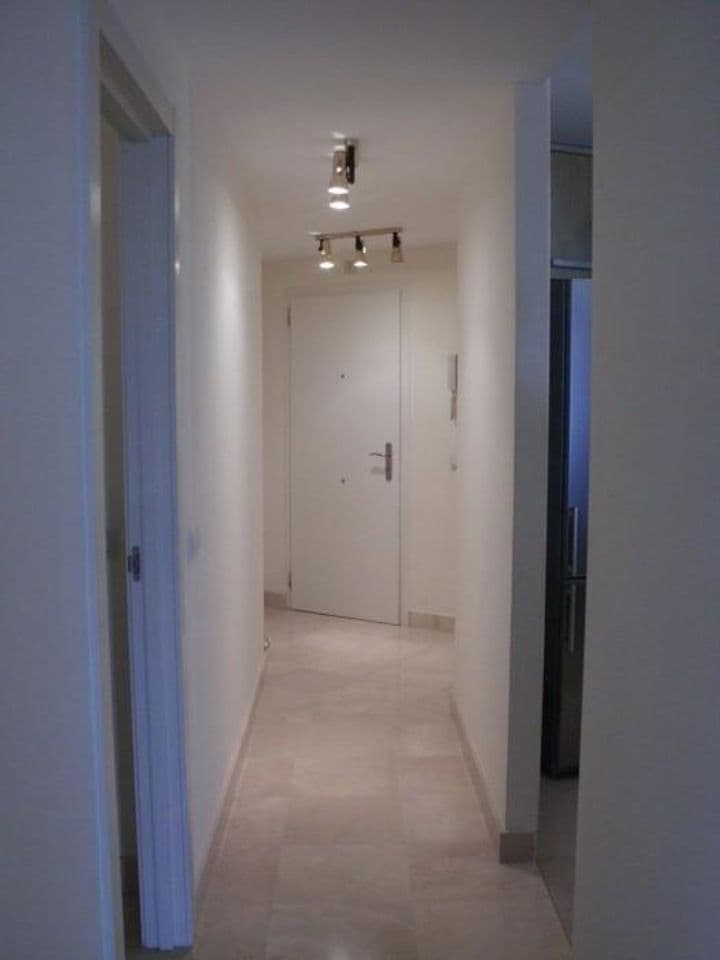 2 bedrooms apartment for rent in Zona Sohail, Spain - Image 10