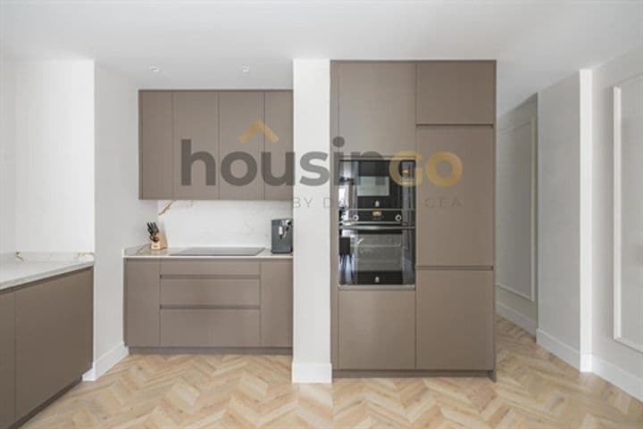 2 bedrooms apartment for sale in Madrid, Spain - Image 3