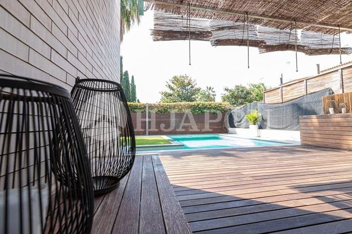 5 bedrooms house for rent in Premia de Mar, Spain - Image 6