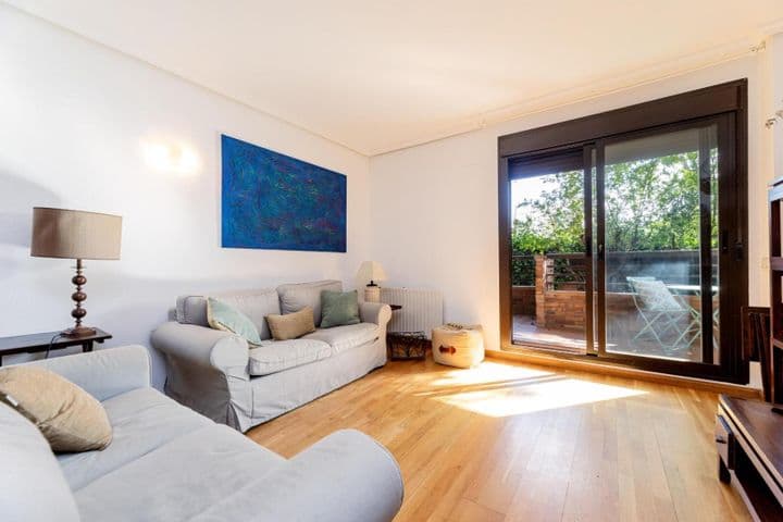 4 bedrooms apartment for rent in Las Rozas de Madrid, Spain - Image 2