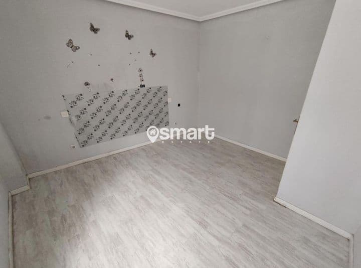 Apartment for sale in Torrelavega, Spain - Image 5