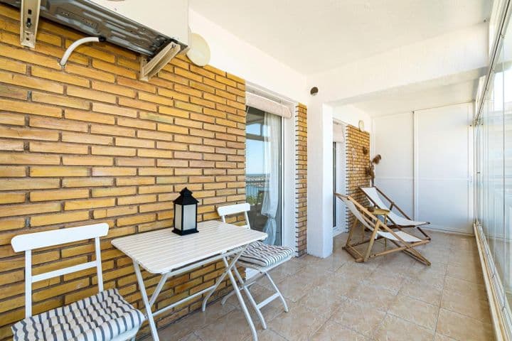 2 bedrooms apartment for rent in Puerto Deportivo, Spain - Image 4