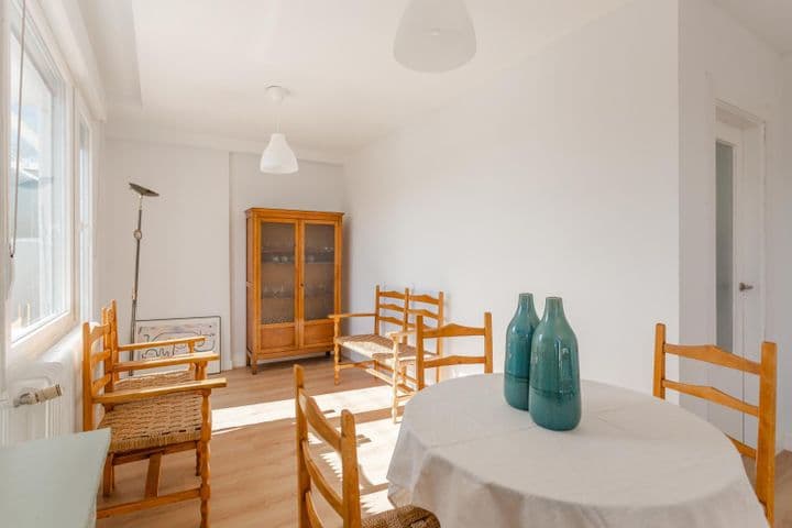 1 bedroom apartment for rent in Pamplona, Spain - Image 12