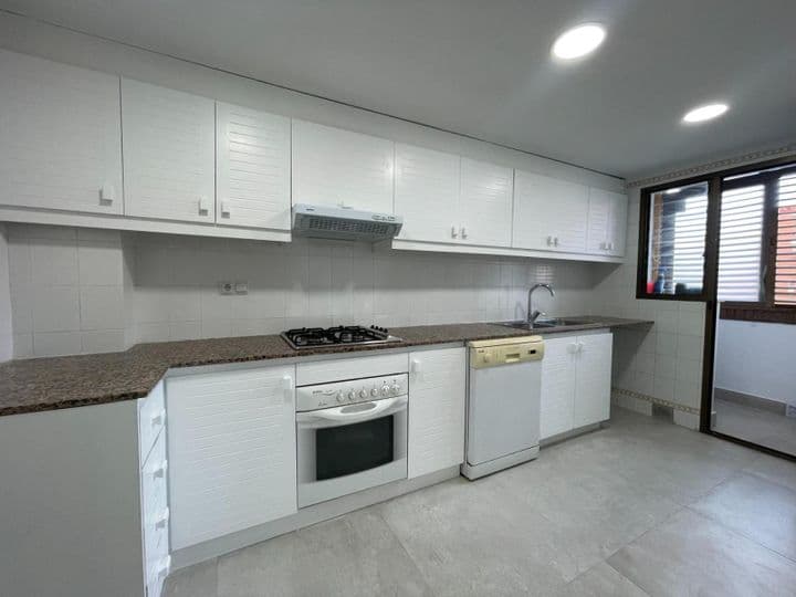 3 bedrooms apartment for rent in El Pla del Real, Spain - Image 9