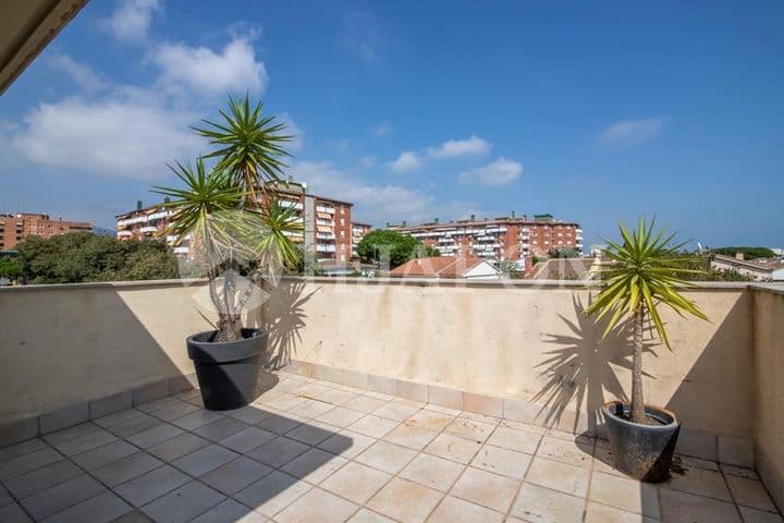 5 bedrooms house for rent in Premia de Mar, Spain - Image 11