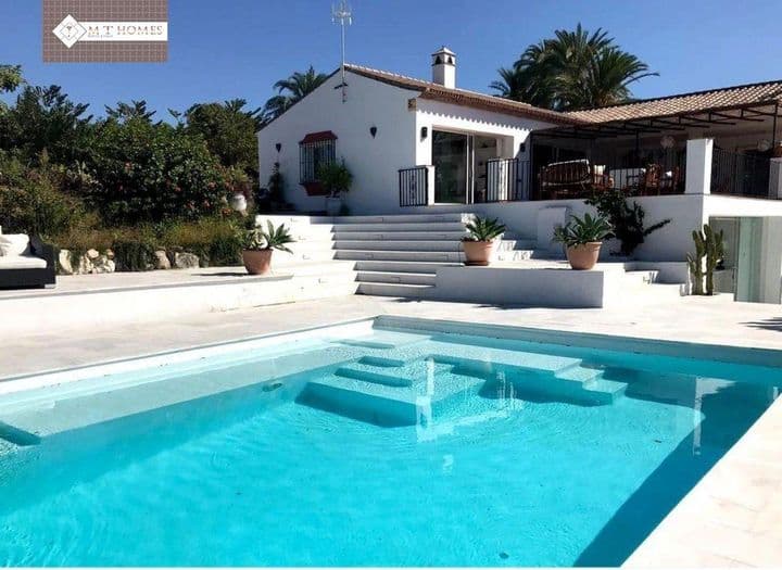 4 bedrooms house for rent in Estepona, Spain - Image 3