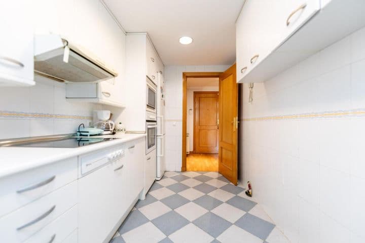 4 bedrooms apartment for rent in Las Rozas de Madrid, Spain - Image 4