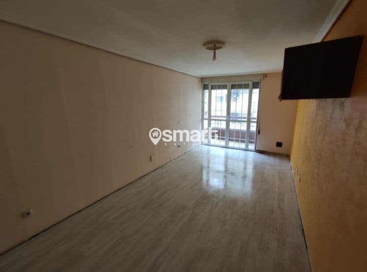 Apartment for sale in Torrelavega, Spain - Image 3