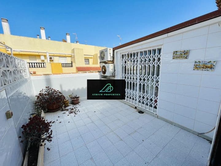 2 bedrooms apartment for rent in Torrevieja, Spain - Image 2