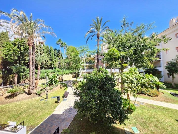 3 bedrooms apartment for sale in Nueva Andalucia, Spain - Image 3
