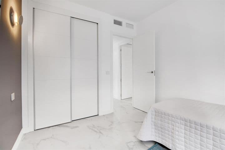 3 bedrooms apartment for sale in Punta Prima, Spain - Image 5