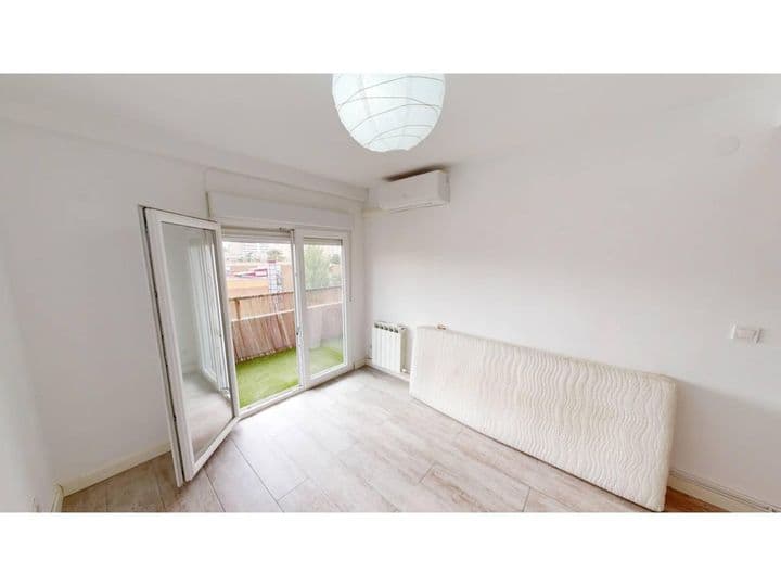 2 bedrooms apartment for rent in Madrid, Spain - Image 5