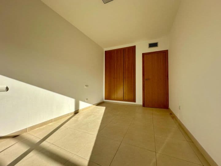 2 bedrooms apartment for rent in Bajo Ebro, Spain - Image 9