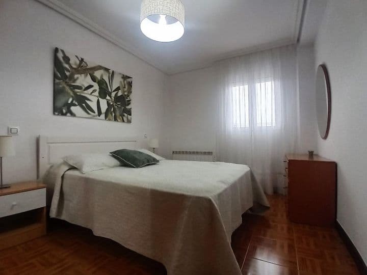 2 bedrooms apartment for rent in Santander, Spain