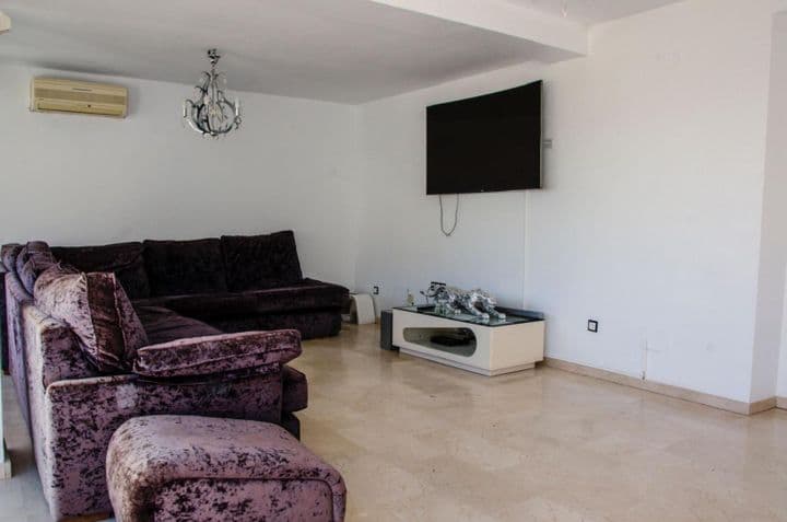 5 bedrooms house for rent in Riviera del Sol, Spain - Image 8