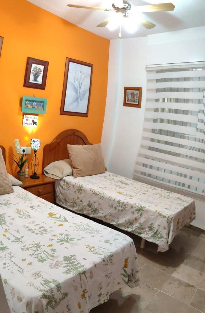 2 bedrooms apartment for rent in Parque de la Paloma, Spain - Image 12