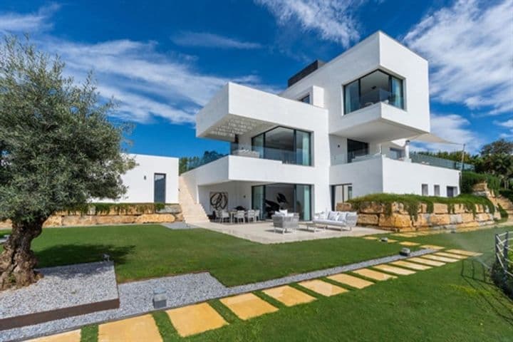 5 bedrooms house for sale in Benahavis, Spain