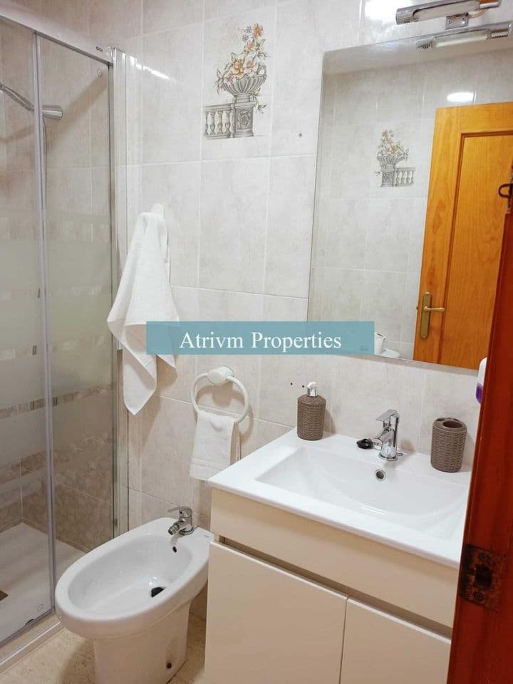 Apartment for rent in Guardamar del Segura, Spain - Image 2