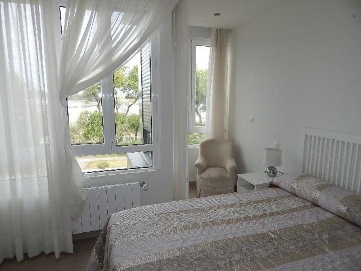 2 bedrooms apartment for rent in Santander, Spain - Image 8