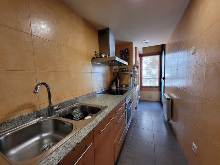 2 bedrooms apartment for rent in Bajo Llobregat, Spain - Image 6