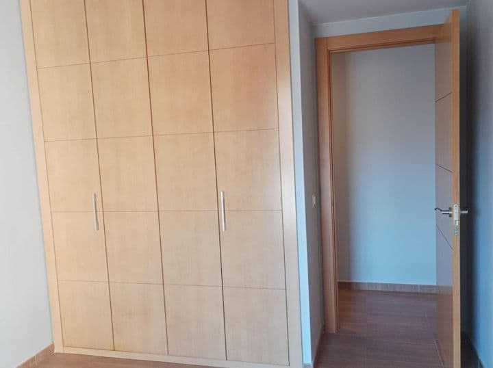 2 bedrooms apartment for rent in Zaragoza, Spain - Image 10