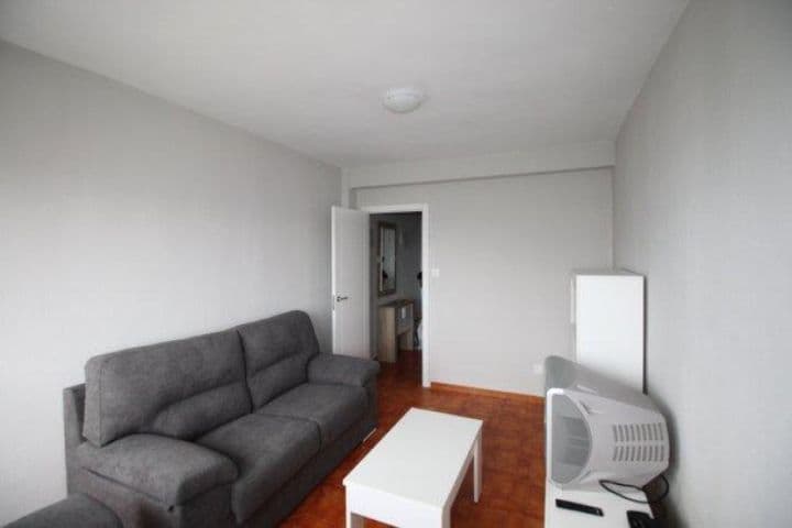 3 bedrooms apartment for rent in Santander, Spain - Image 3