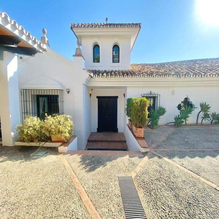 4 bedrooms house for rent in Benahavis, Spain - Image 4