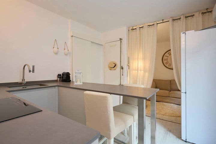 1 bedroom apartment for rent in Ciutat Vella, Spain