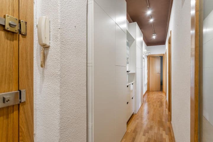 2 bedrooms apartment for rent in Pamplona, Spain - Image 10