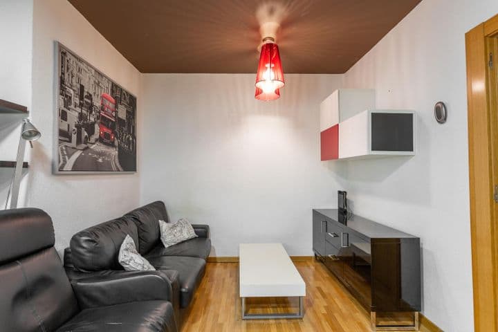 2 bedrooms apartment for rent in Pamplona, Spain - Image 7