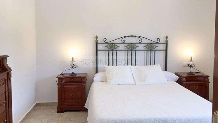 3 bedrooms apartment for rent in La Herradura quarter, Spain - Image 7