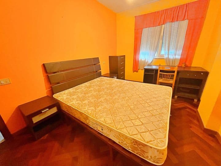 3 bedrooms apartment for rent in Lugo, Spain - Image 9