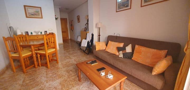 2 bedrooms apartment for rent in Centro, Spain - Image 3