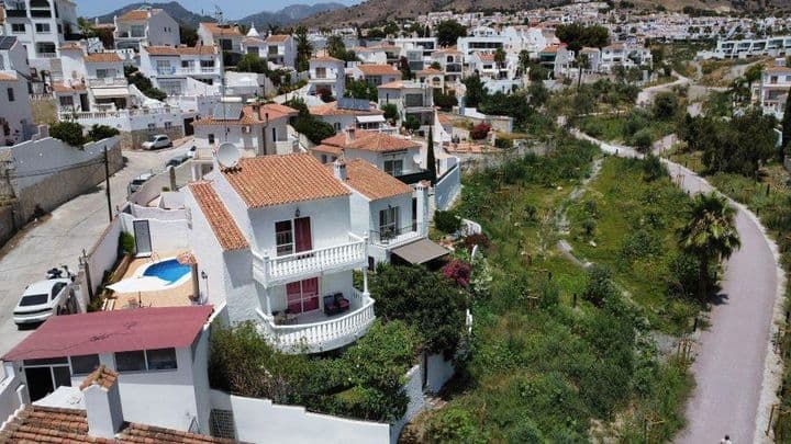 4 bedrooms house for sale in Nerja, Spain - Image 2