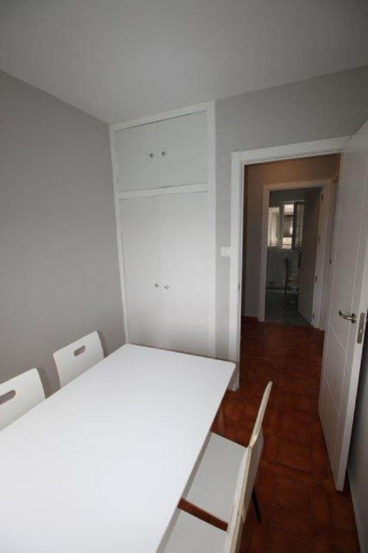 3 bedrooms apartment for rent in Santander, Spain - Image 11