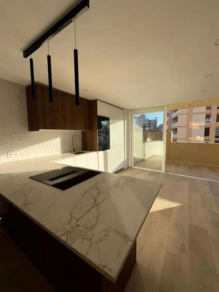 3 bedrooms apartment for sale in Fuengirola, Spain - Image 2