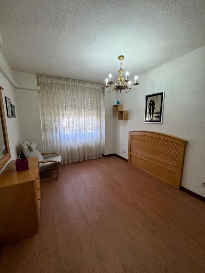 1 bedroom apartment for sale in Puente de Vallecas, Spain - Image 7