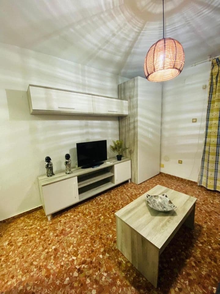 Apartment for rent in Beiro, Spain - Image 5