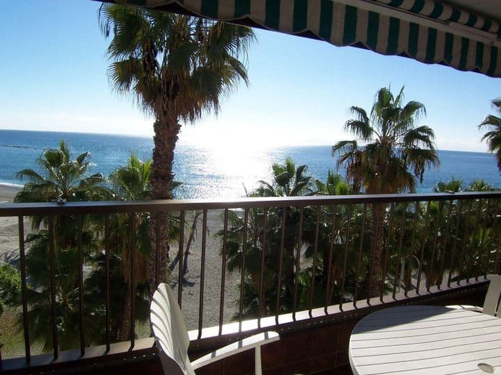 3 bedrooms apartment for rent in Almunecar, Spain