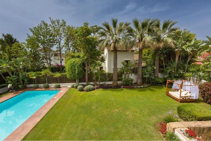 6 bedrooms house for rent in Estepona, Spain - Image 5