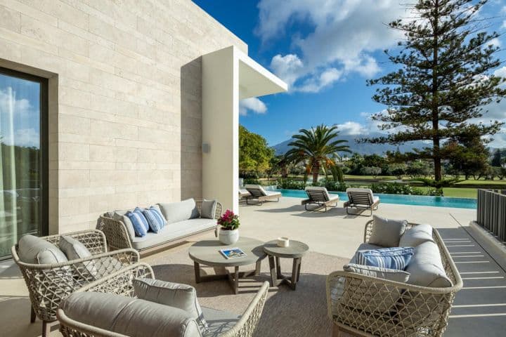 5 bedrooms house for sale in Marbella, Spain - Image 12